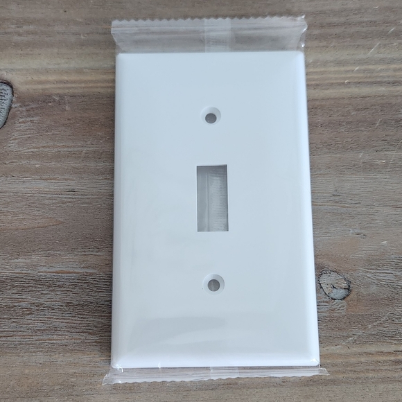 16 Hyper Tough Wallplates, Single Switch, White, 5in, 53142-T1 - NEW in package - Picture 10 of 16